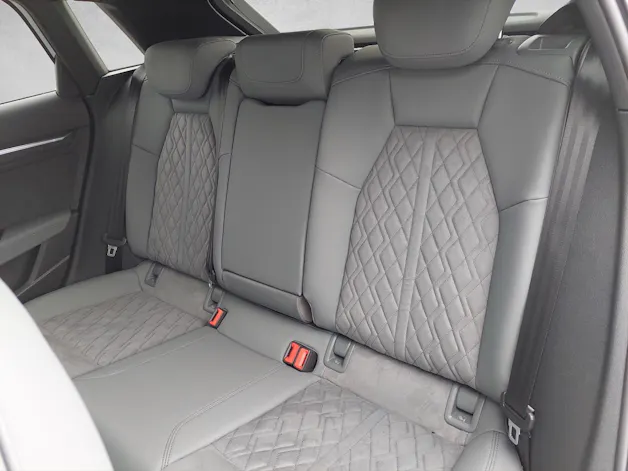 Audi A3 Sportback 40 TFSI S line quattro