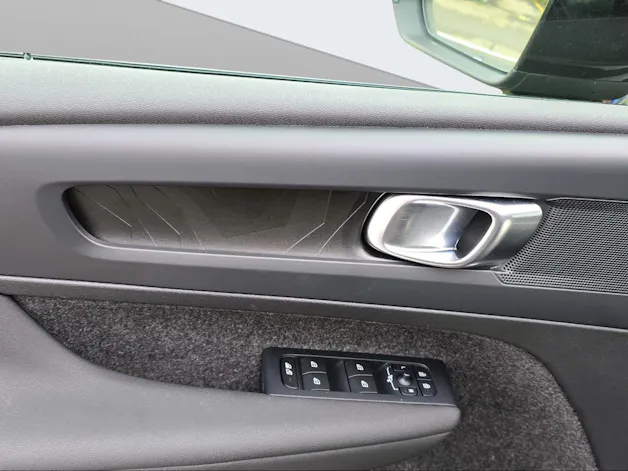 Volvo C40 Recharge E80 82kWh Twin AWD Pure Electric Plus