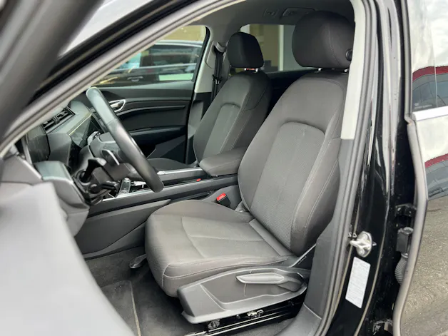 Audi Q8 55 e-tron advanced quattro
