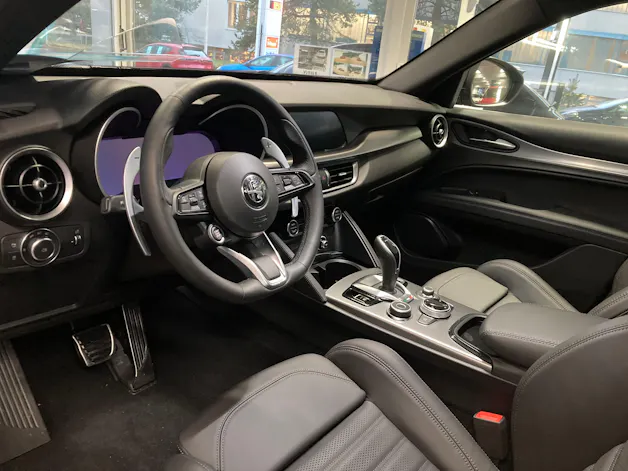 Alfa Romeo Stelvio 2.0 Sprint Edition Q4 AT8
