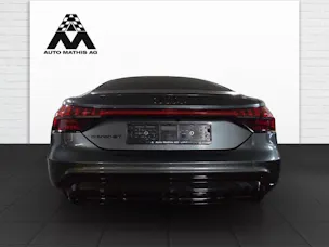 AUDI e-tron GT quattro