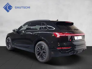 Audi Q8 50 e-tron S line quattro