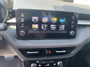Škoda Fabia 1.0 TSI Selection DSG Küng Edition