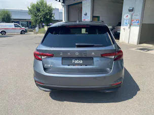 Škoda Fabia 1.0 TSI Selection DSG Küng Edition