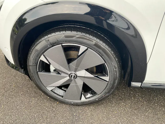Nissan Ariya 87 kWh e-4orce Evolve400 Allrad