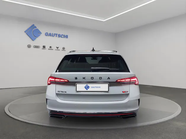 Škoda Octavia Combi 2.0 TSI DSG RS