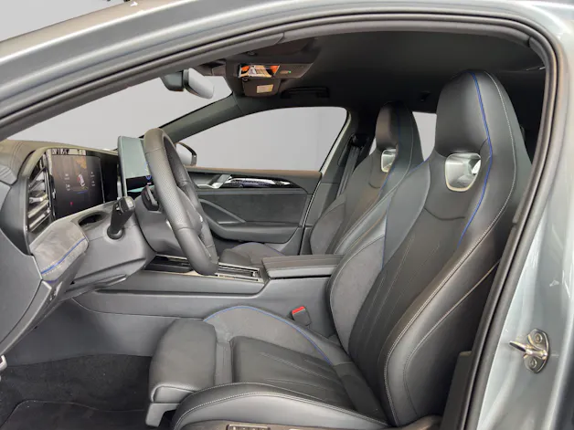 VW Passat Variant 1.5 TSI evo2 Plug-In- Hybrid R-Line DSG