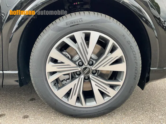 Audi Q4 e-tron 45 quattro
