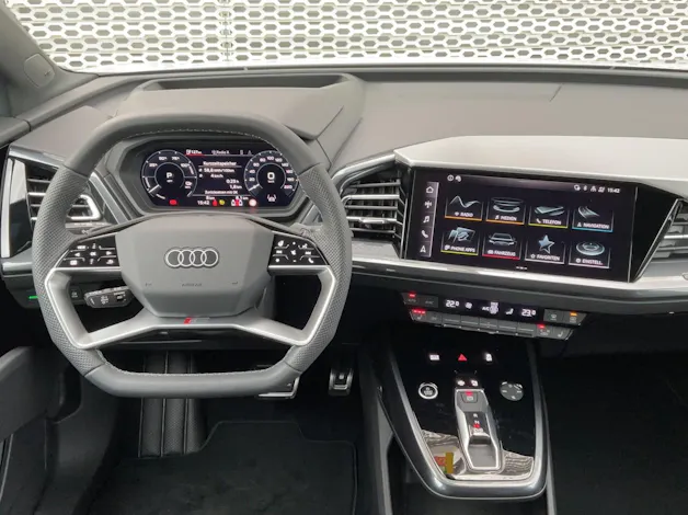 Audi Q4 e-tron 45 quattro