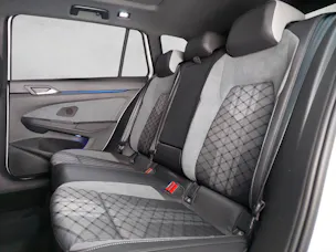 VW Golf Variant 1.5 eTSI mHEV R-Line
