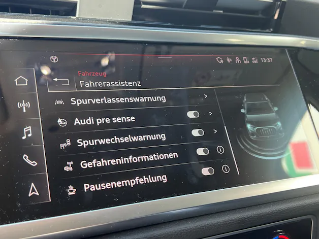 Audi Q3 35 TDI S line quattro S-tronic