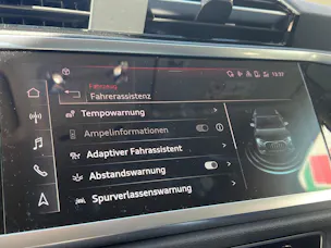 Audi Q3 35 TDI S line quattro S-tronic