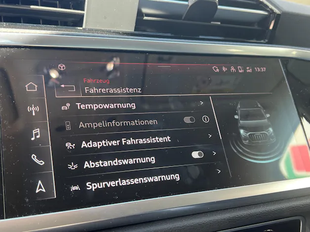 Audi Q3 35 TDI S line quattro S-tronic
