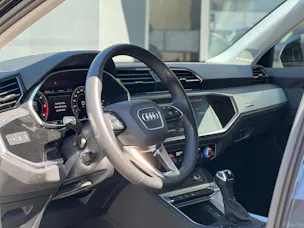 Audi Q3 35 TDI S line quattro S-tronic