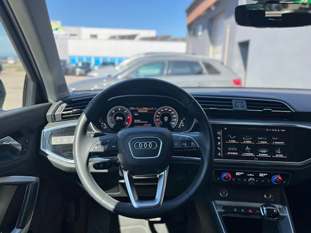 Audi Q3 35 TDI S line quattro S-tronic