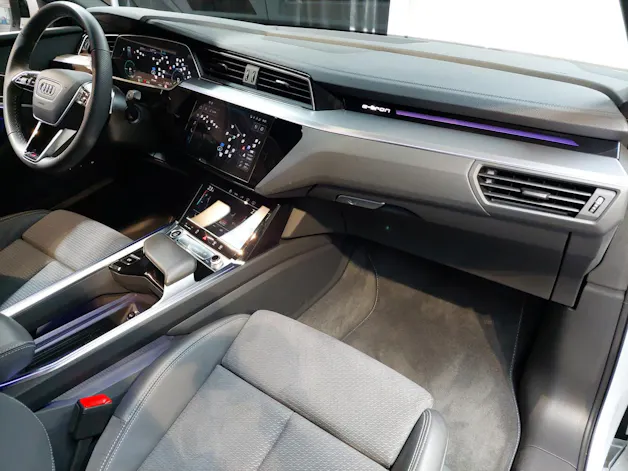 Audi Q8 Sportback 50 e-tron S line quattro