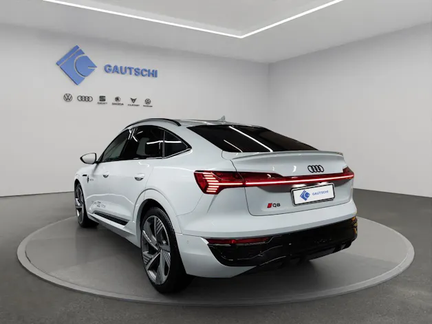 Audi Q8 Sportback 50 e-tron S line quattro