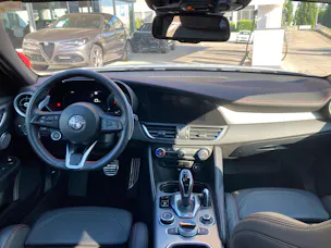 Alfa Romeo Giulia 2.0 Competizione Pack Sky Q4 AT8