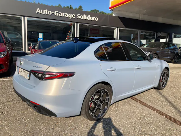 Alfa Romeo Giulia 2.0 Competizione Pack Sky Q4 AT8