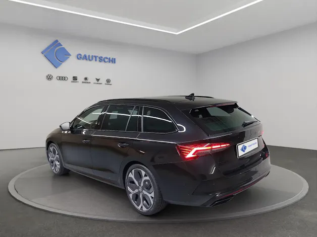 Škoda Octavia Combi 2.0 TSI DSG RS