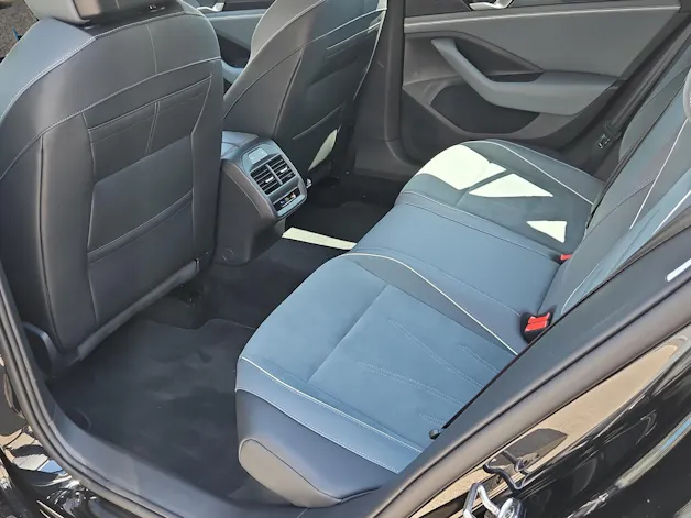 VW Passat Variant 2.0 TDI evo Business DSG