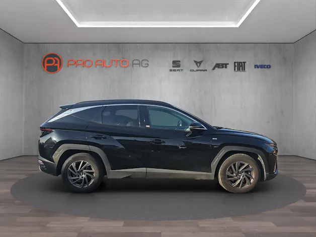 Hyundai Tucson 1.6 TGDI 48V Amplia 2WD