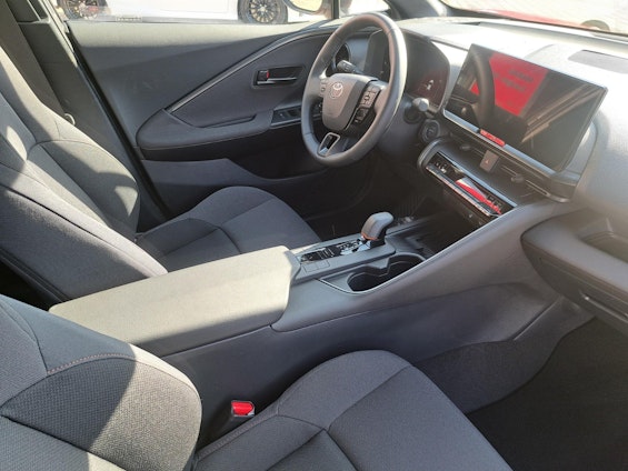 Vehicle image 8