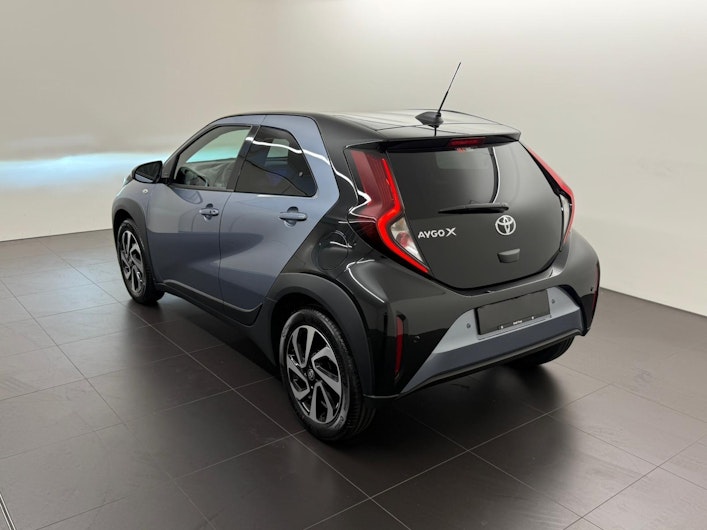 Vehicle image TOYOTA AYGO X