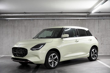 Vehicle image SUZUKI SWIFT 0