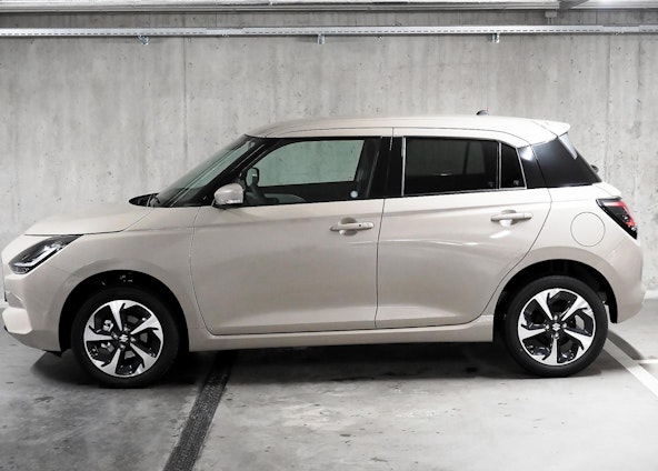 Vehicle image 3 Vehicle image 3