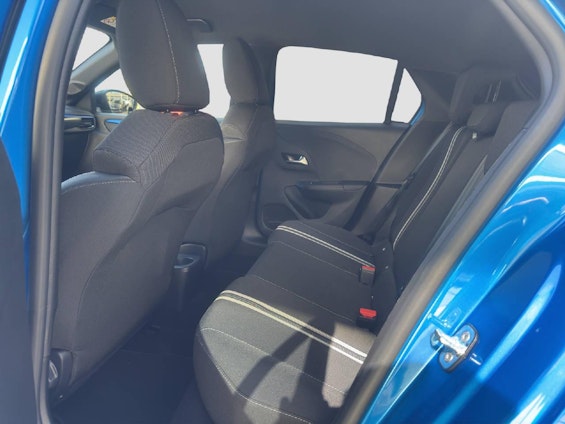 Vehicle image 14 Vehicle image 14