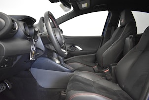 Vehicle image TOYOTA Yaris 1.5 VVT-i HSD GR Sport