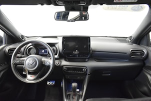 Vehicle image TOYOTA Yaris 1.5 VVT-i HSD GR Sport