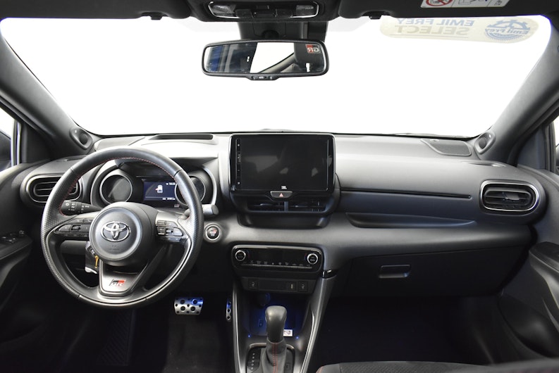 Vehicle image TOYOTA YARIS