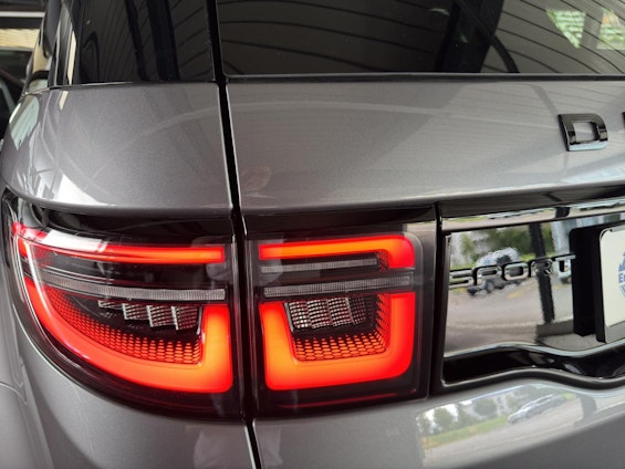 Vehicle image 20