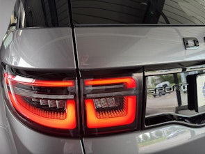 Vehicle image LAND ROVER Discovery Sport 2.0 Si4 250 R-Dynamic SE