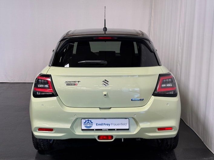 Vehicle image SUZUKI SWIFT