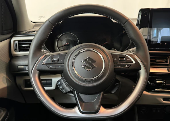 Fahrzeugbild 9 Fahrzeugbild 9