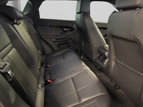 Vehicle image LAND ROVER Range Rover Evoque 2.0 T 250 Dynamic SE mit Anhängerkupplung