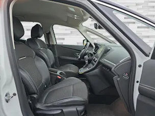 Renault Scénic 1.3 TCe 160 Intens EDC