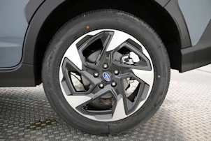 Fahrzeugbild SUBARU Crosstrek 2.0i e-Boxer Swiss Plus