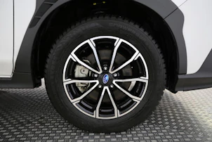 Fahrzeugbild SUBARU Crosstrek 2.0i e-Boxer Luxury