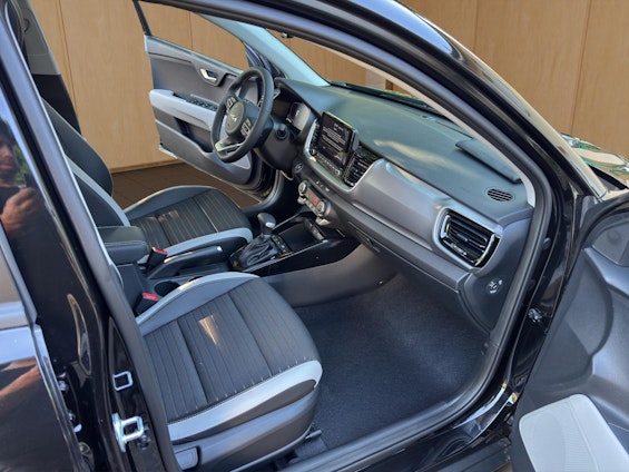 Vehicle image 11 Vehicle image 11