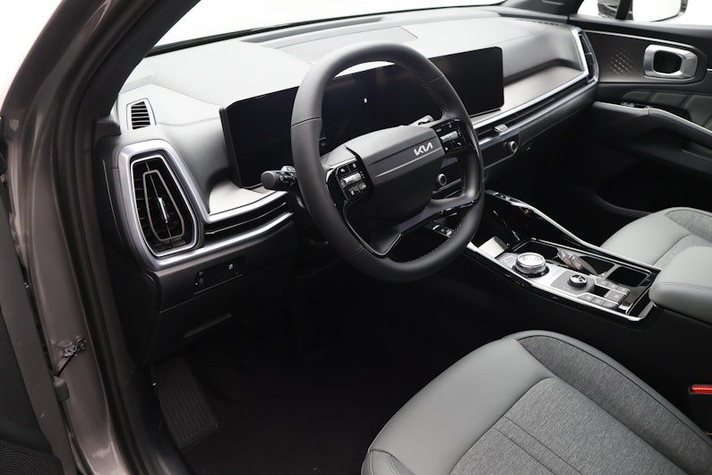 Vehicle image KIA SORENTO