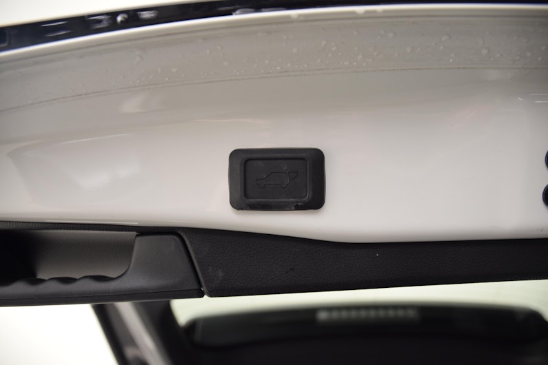 Vehicle image SUZUKI ACROSS