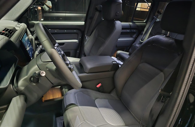 Vehicle image 6 Vehicle image 6