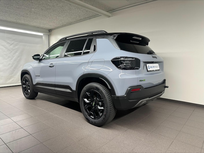 Vehicle image JEEP AVENGER