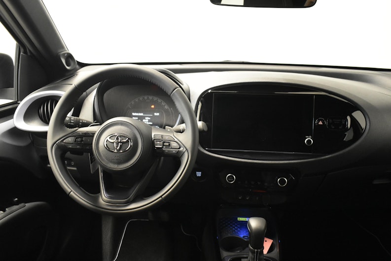 Vehicle image TOYOTA AYGO X