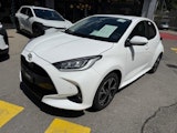 First vehicle image