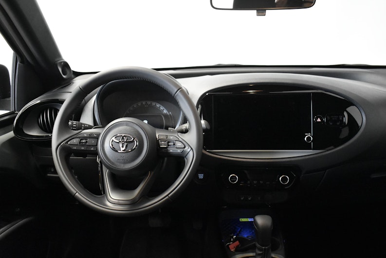 Vehicle image TOYOTA AYGO X